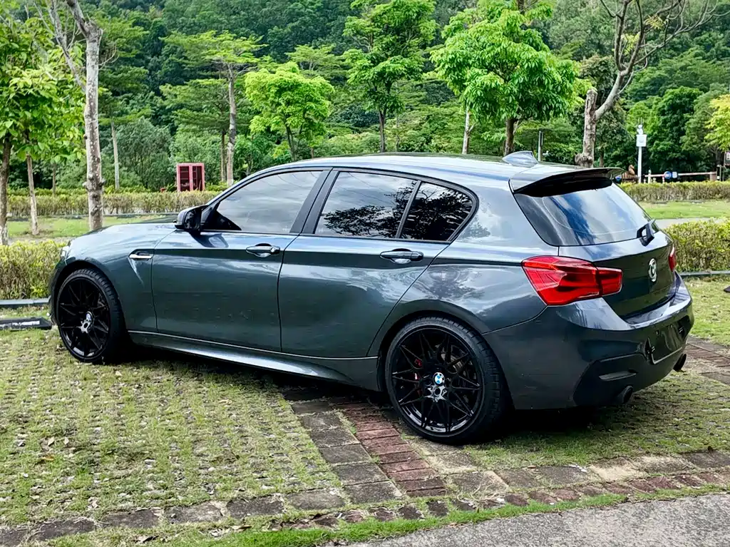 BMW 1 Series 2012 — фото 12