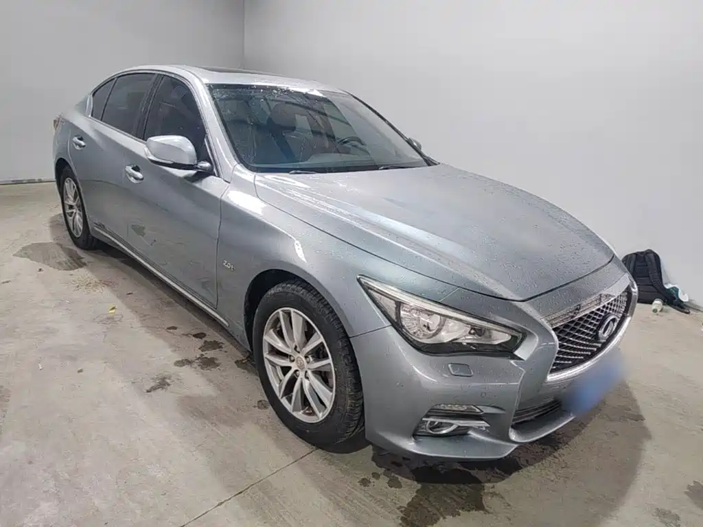 Infiniti Q50L 2015 — фото 22