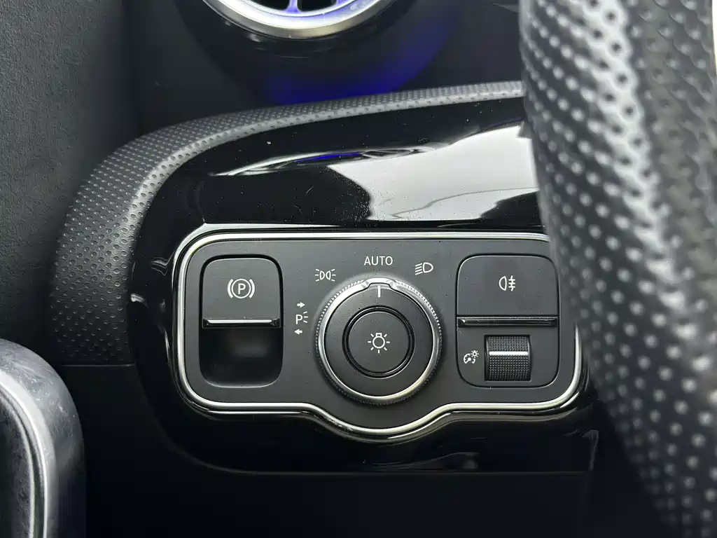 Mercedes-Benz CLA 2021 — фото 16