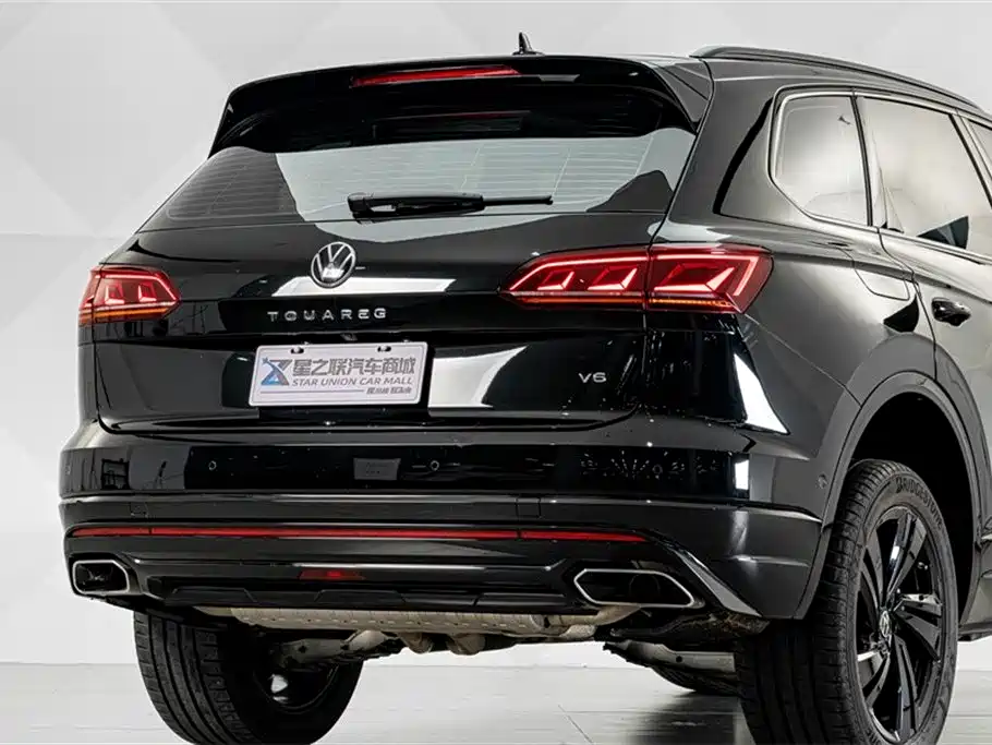 Volkswagen Touareg 2023 — фото 7