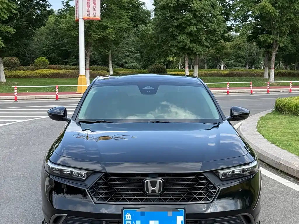 Honda Accord 2025 — фото 1