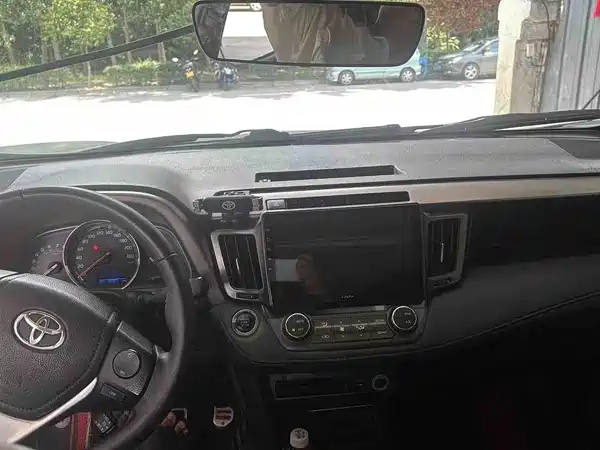 Toyota RAV4 2016