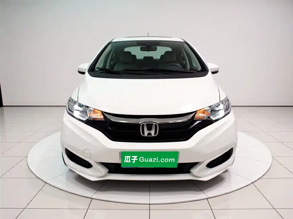 Honda Fit 2018 — фото 3