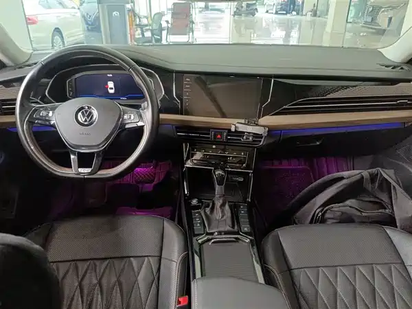 Volkswagen Passat 2021