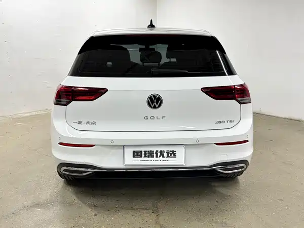 Volkswagen Golf 2021