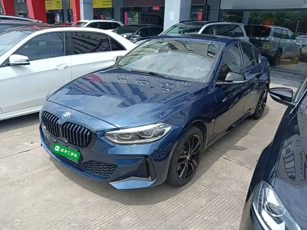 BMW 1 Series 2021