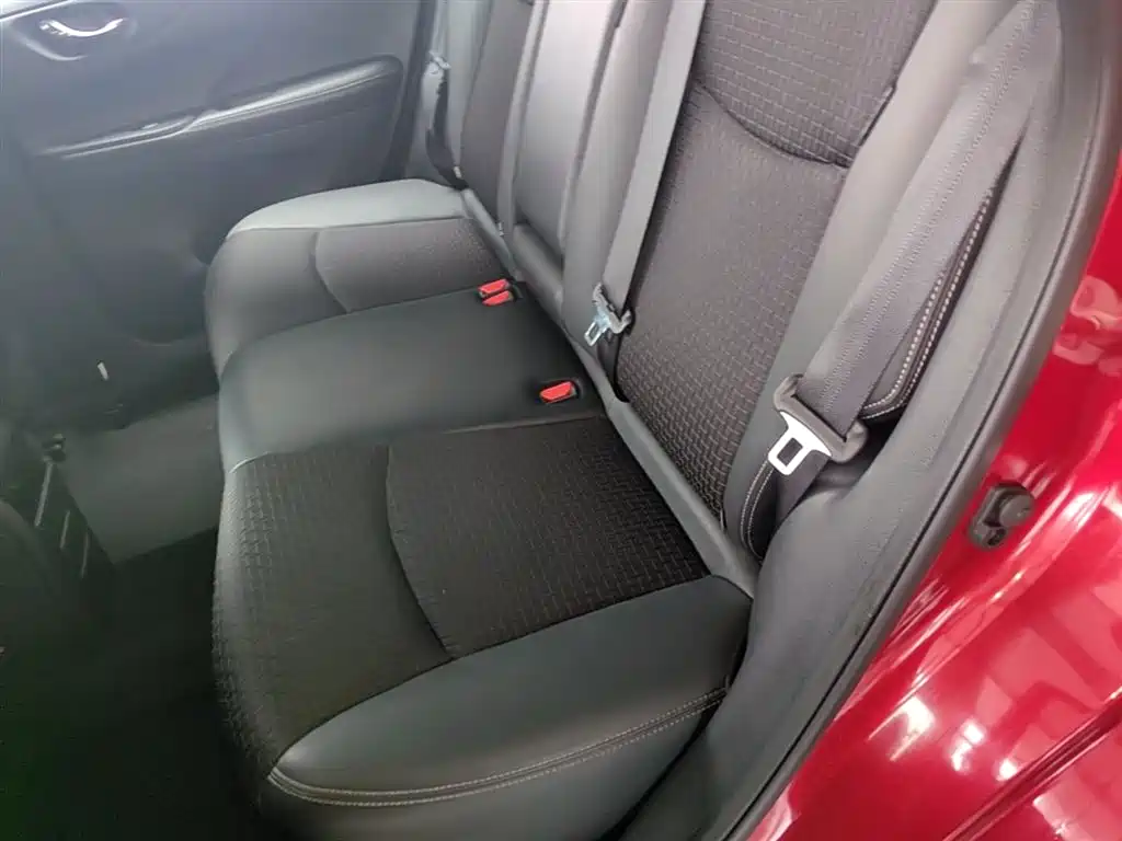 Nissan Tiida 2019 — фото 17