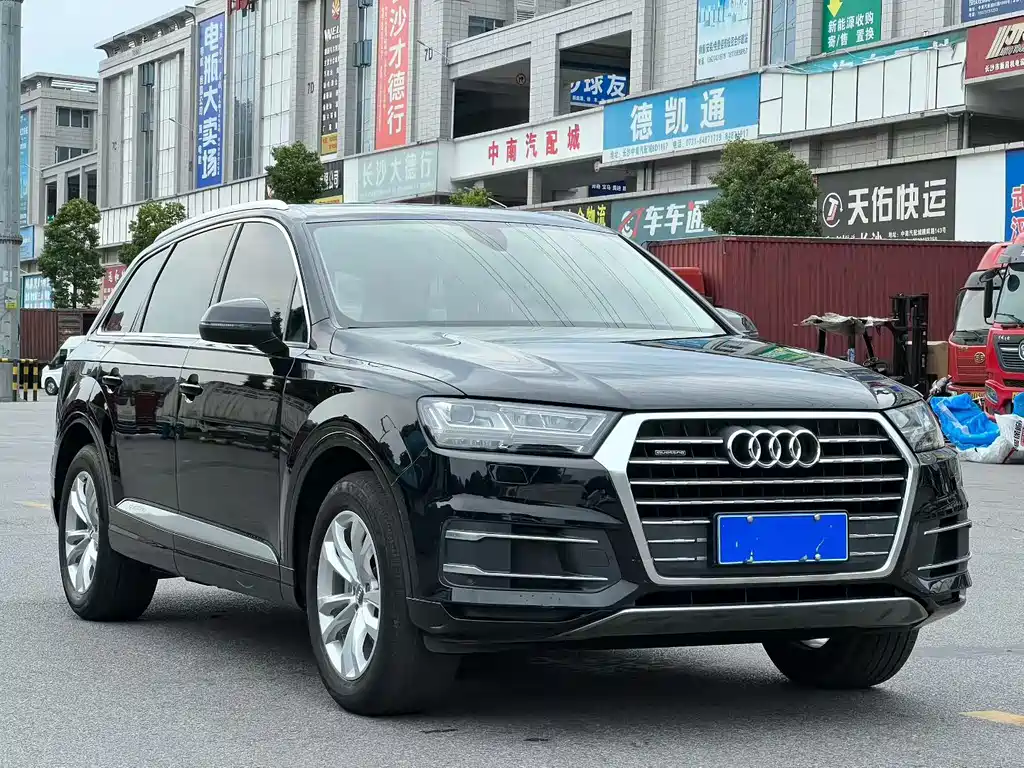Audi Q7 2019 — фото 3