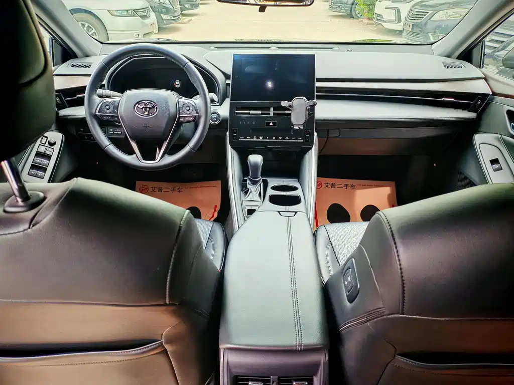 Toyota Avalon 2023 — фото 11