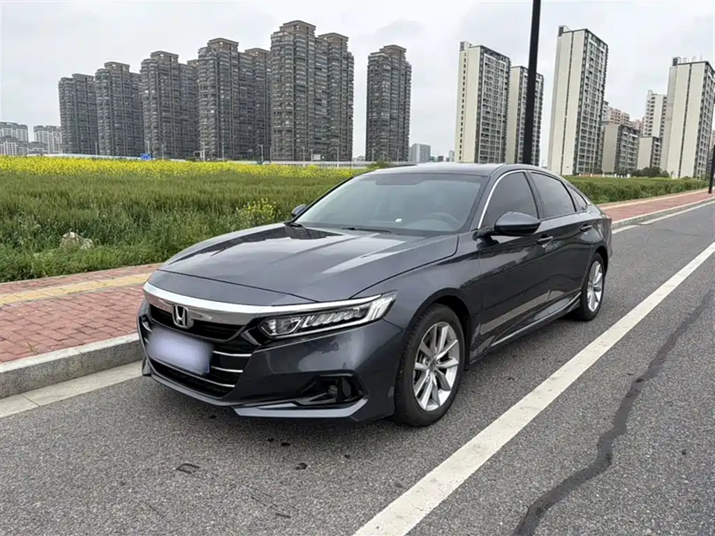 Honda Accord 2022 — фото 1