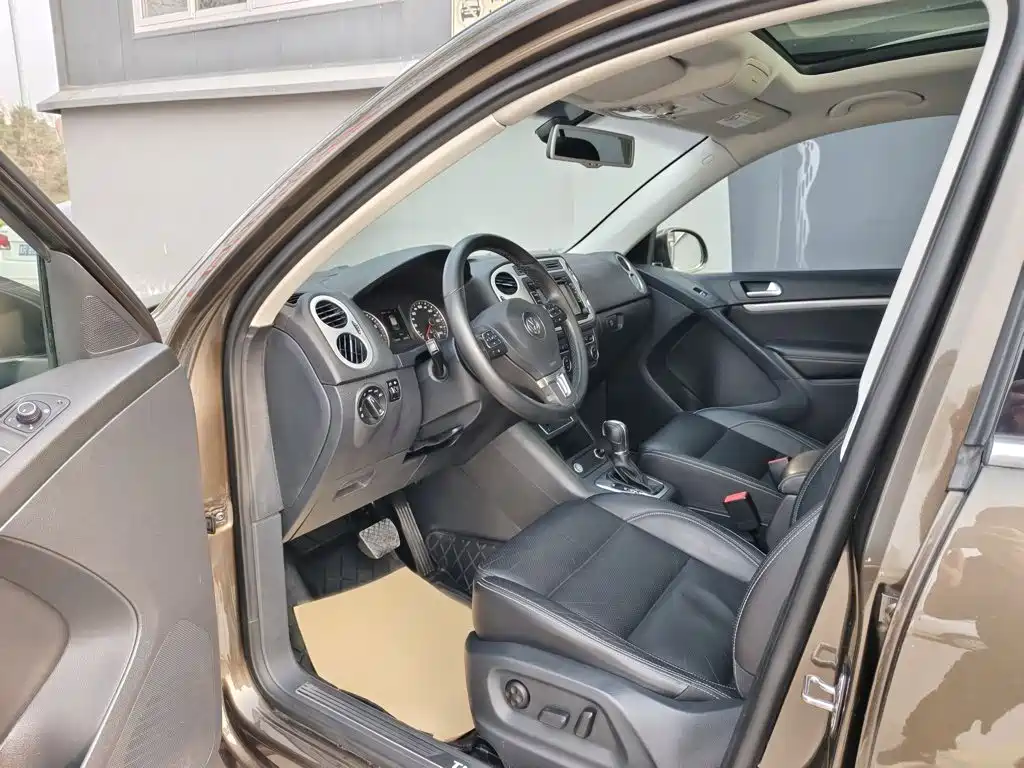 Volkswagen Tiguan 2016 — фото 15