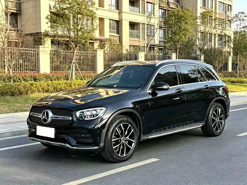 Mercedes-Benz GLC 2022 — фото 1