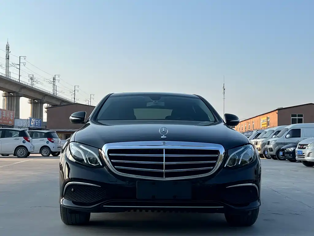 Mercedes-Benz E-Class 2018 — фото 1
