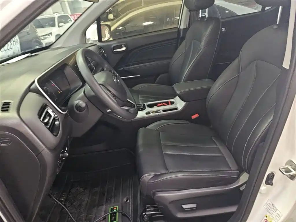 GAC Motor Trumpchi GS3 2023 — фото 15