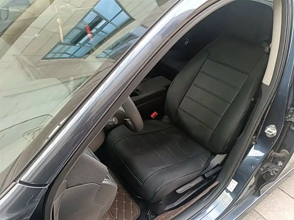 Honda Civic 2018 — фото 15