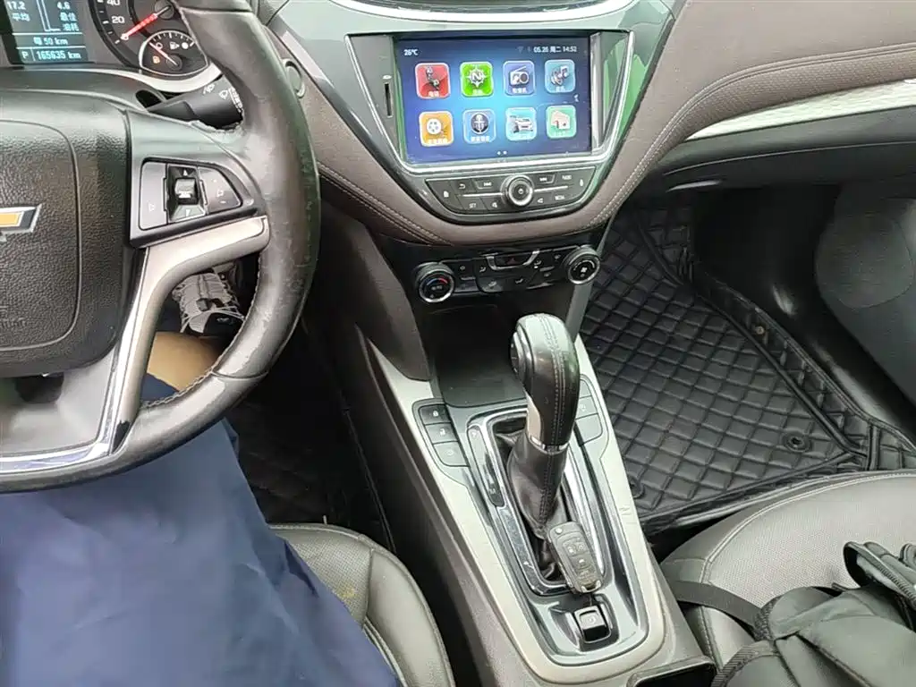 Chevrolet Malibu 2018 — фото 14