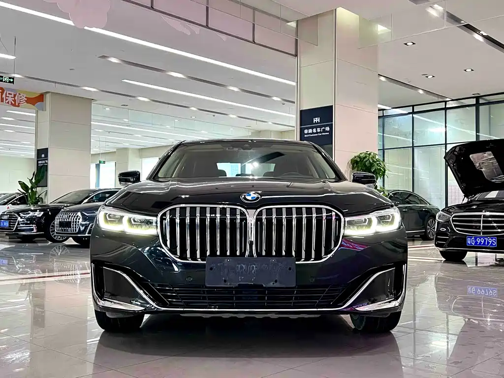 BMW 7 Series 2020 — фото 2