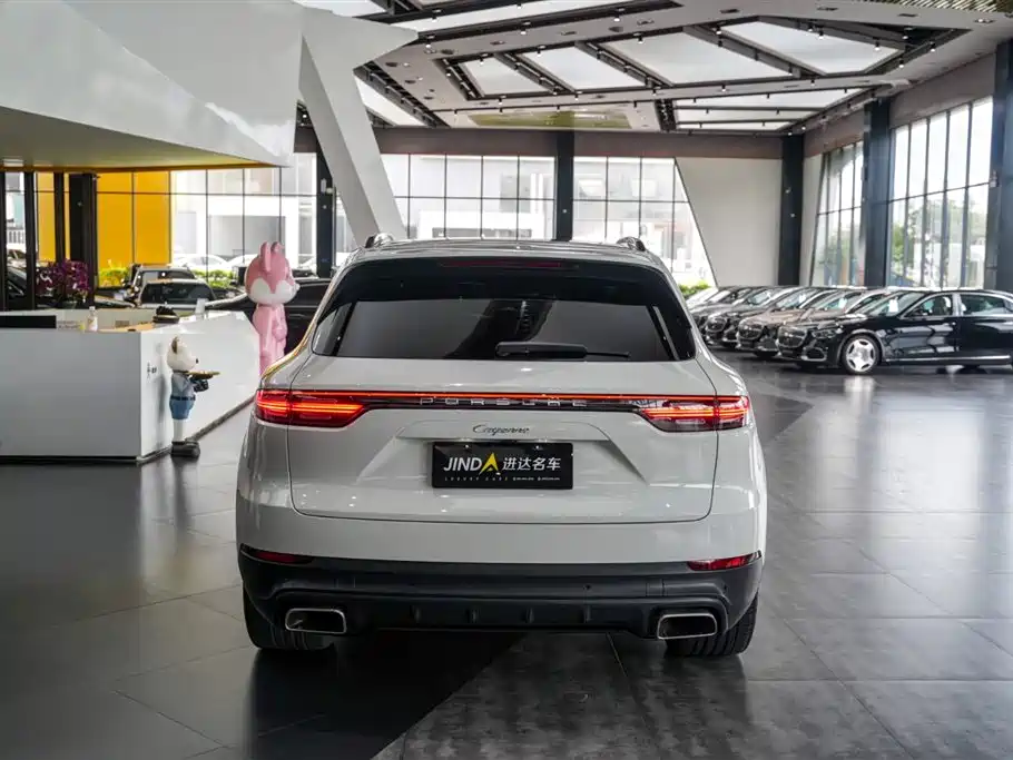 Porsche Cayenne 2018 — фото 15