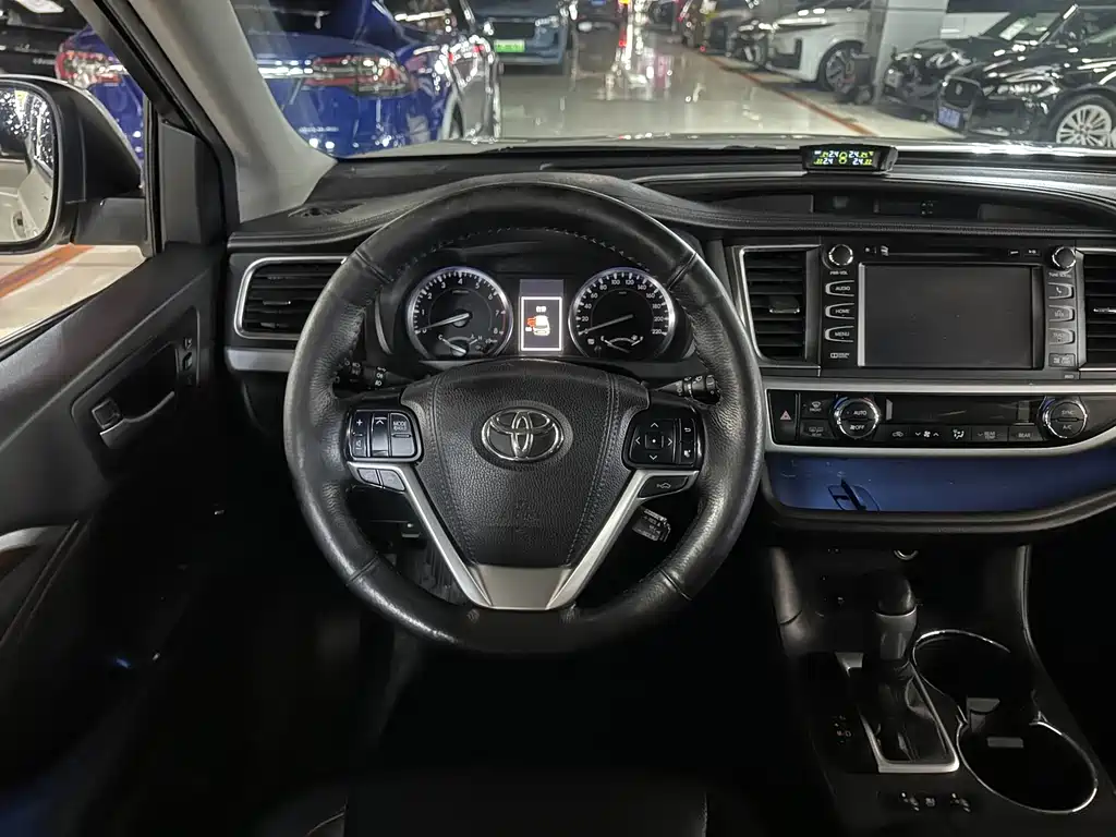 Toyota Highlander 2016