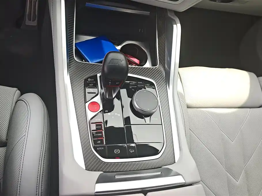 BMW XM 2025 — фото 16
