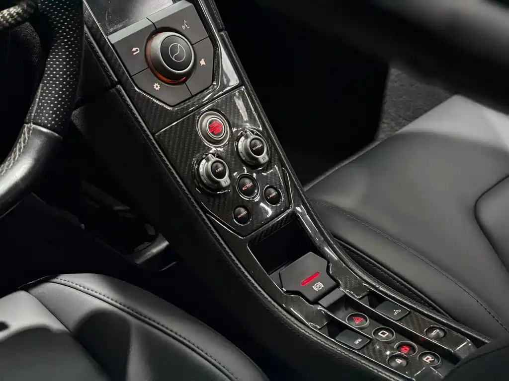 McLaren 650S 2016 — фото 11