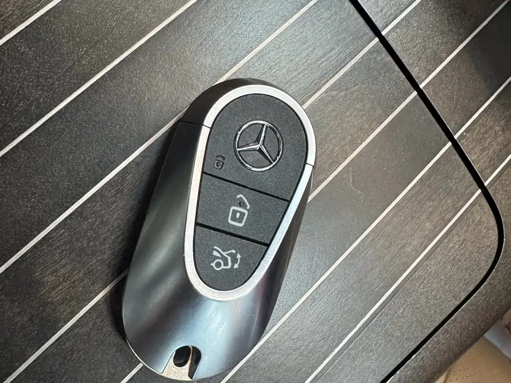 Mercedes-Benz E-Class 2024 — фото 15