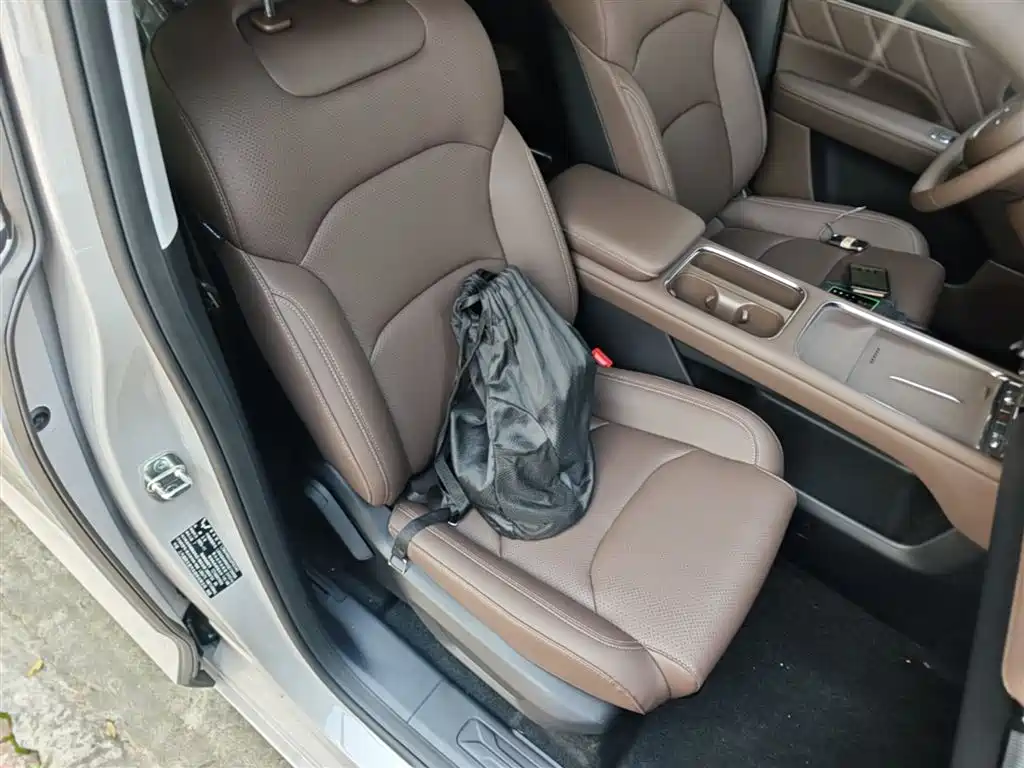 Wuling Starlight 730 EV 2025 — фото 25
