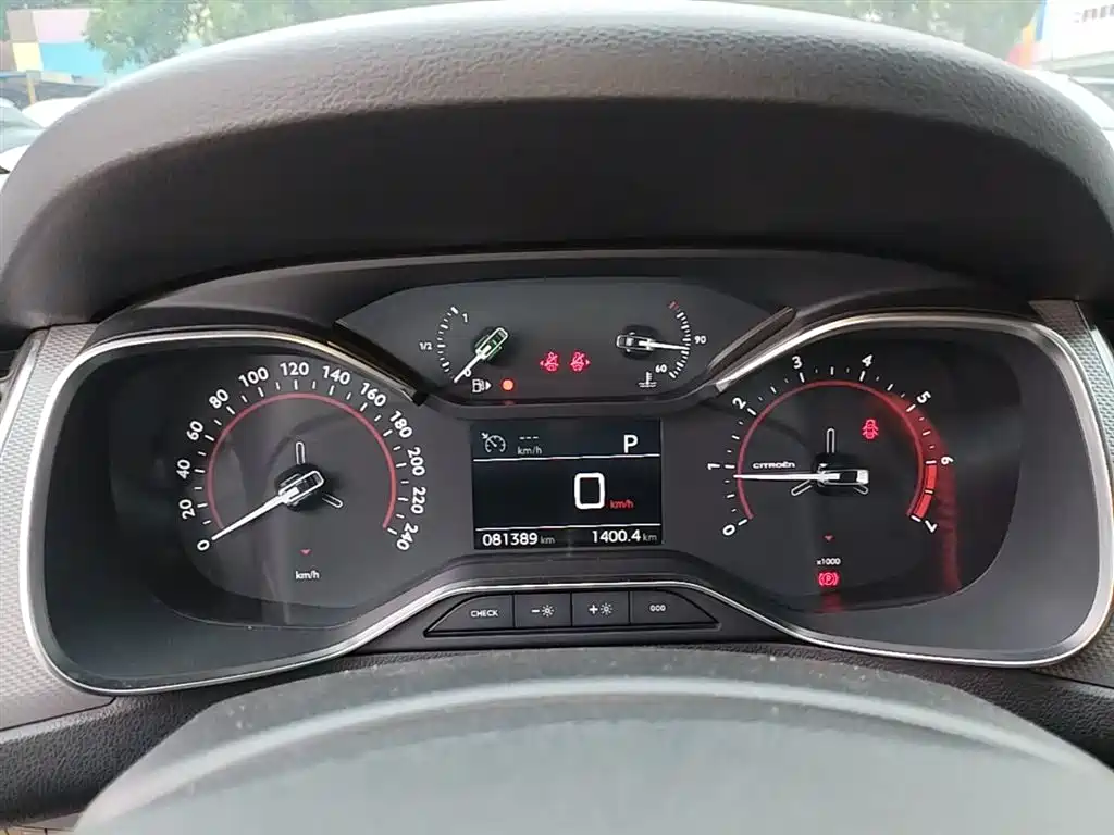 Citroen C5 2017 — фото 12