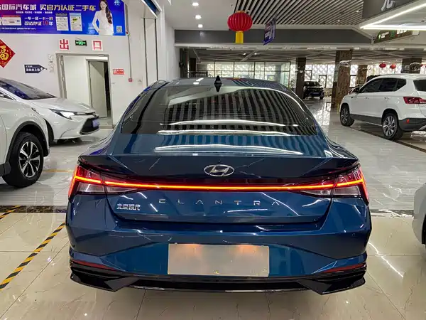 Hyundai Elantra 2023