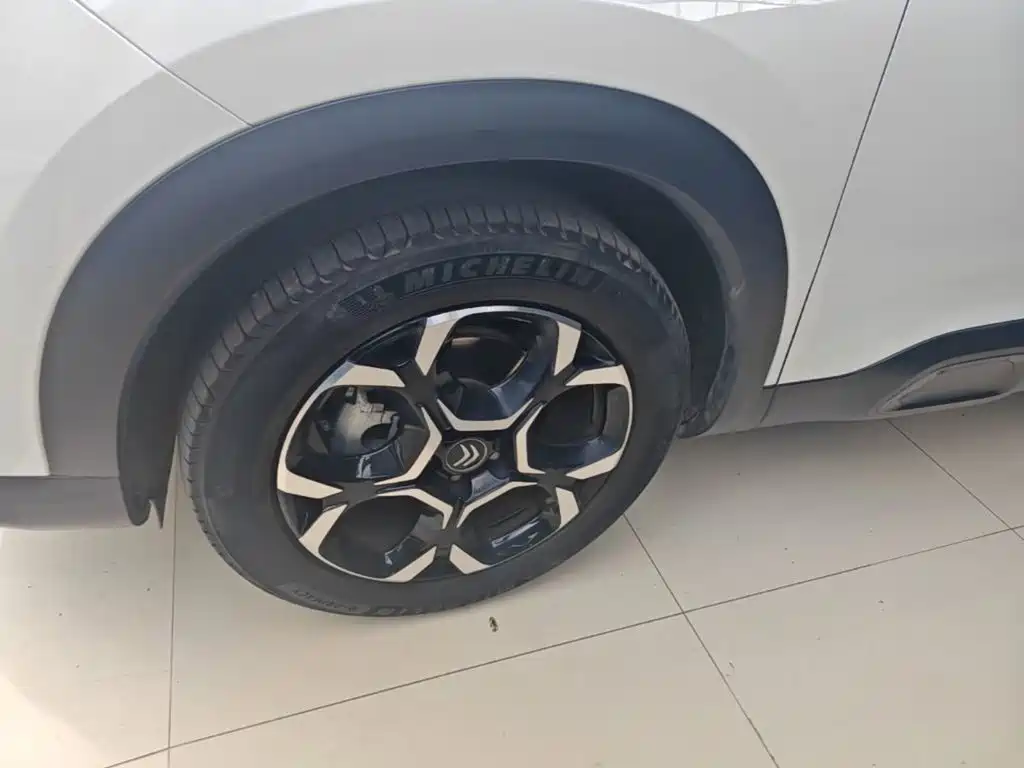 Citroen C5 AIRCROSS 2023 — фото 23
