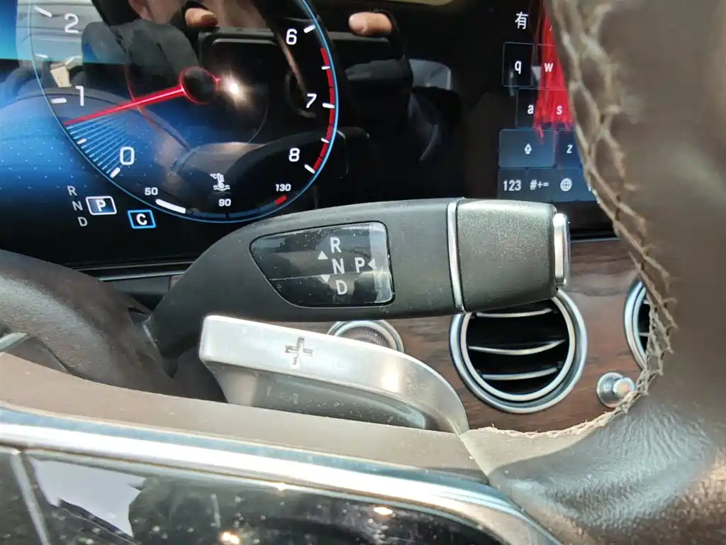 Mercedes-Benz E-Class 2023 — фото 10