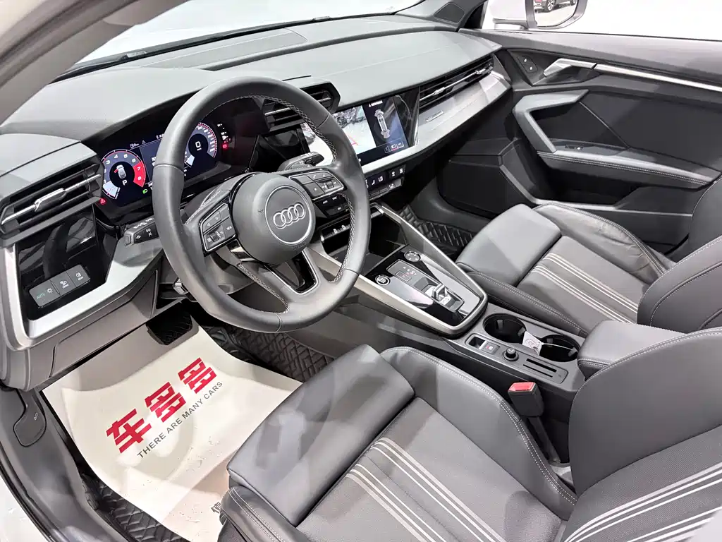 Audi A3 2023 — фото 14
