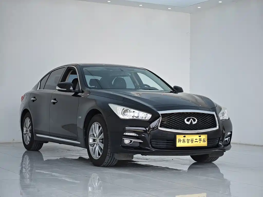 Infiniti Q50L 2017 — фото 3