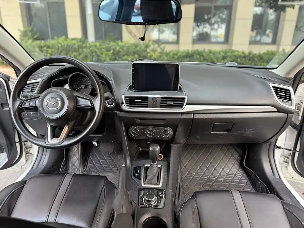 Mazda 3 Axela 2019
