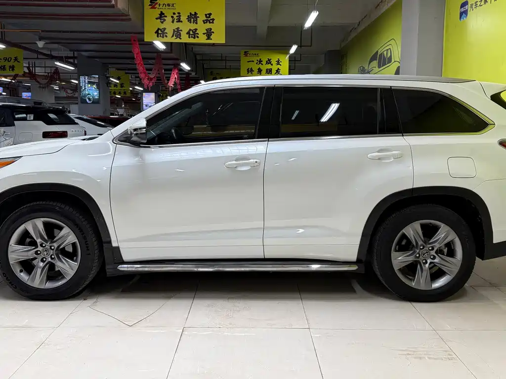 Toyota Highlander 2016 — фото 4
