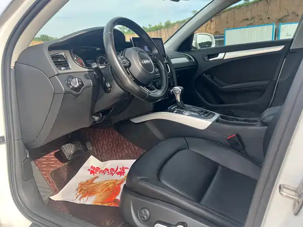 Audi A4L 2016