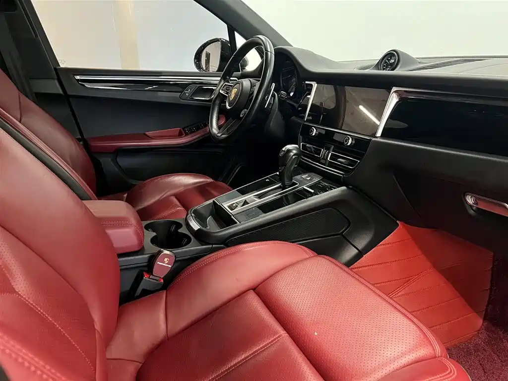 Porsche Macan 2023 — фото 10