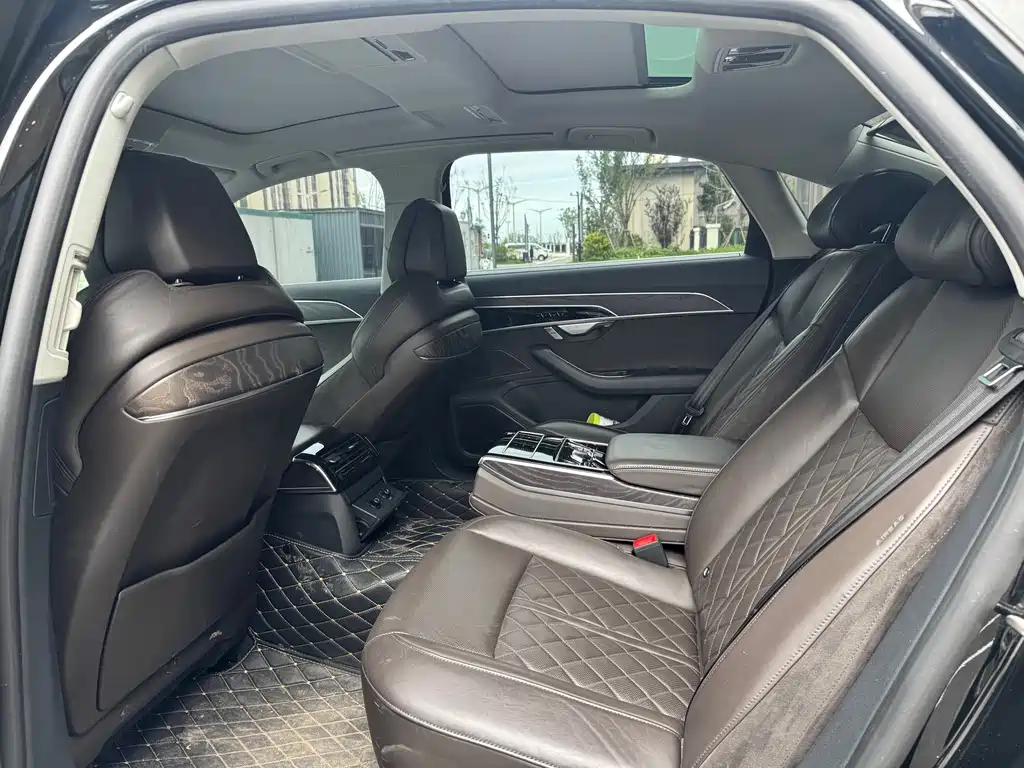 Audi A8 2021