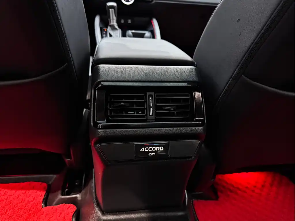 Honda Accord 2023 — фото 26
