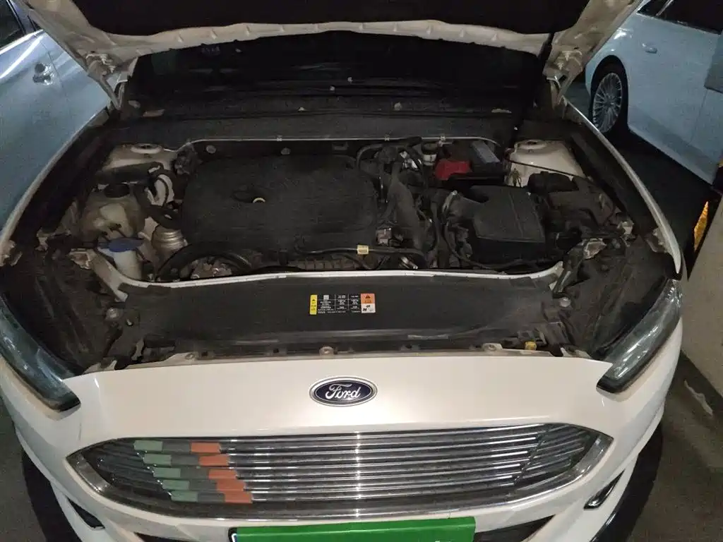 Ford Mondeo 2015 — фото 11