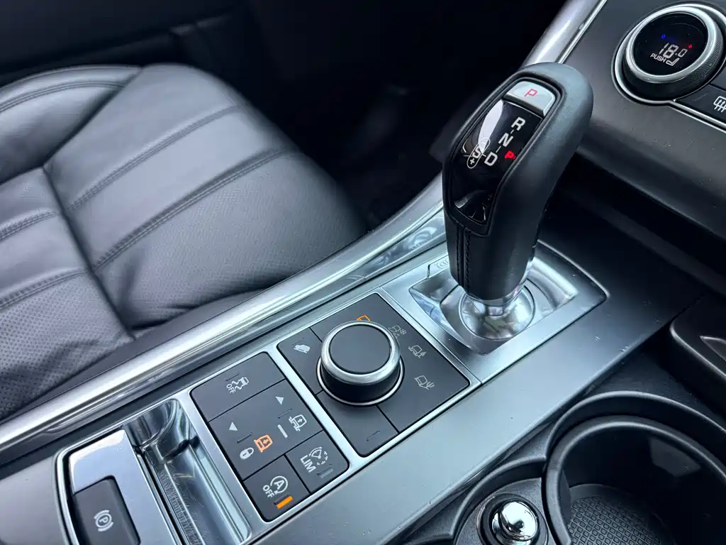 Land Rover Sport 2017 — фото 10