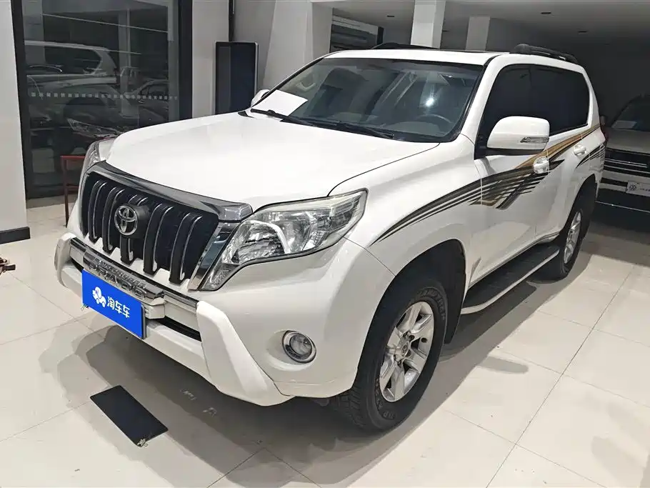 Toyota Prado 2015 — фото 1