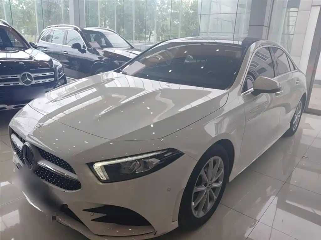 Mercedes-Benz A-Class 2020 — фото 2