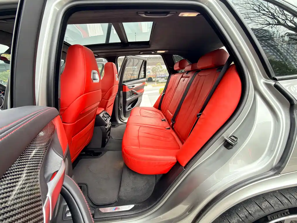 BMW X5 M 2015 — фото 14