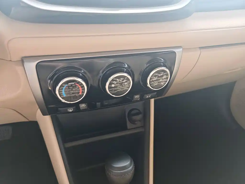 Toyota Vios 2018 — фото 10