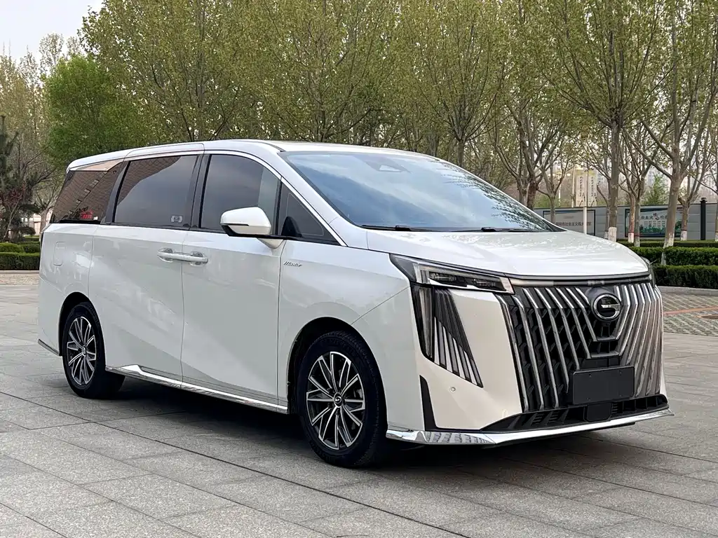 GAC Motor Trumpchi M8 2023 — фото 3