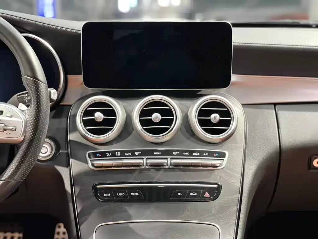 Mercedes-Benz C-Class 2019 — фото 19