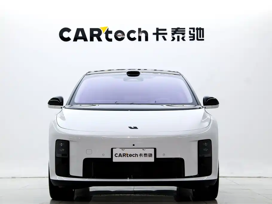Li Auto i8 2026