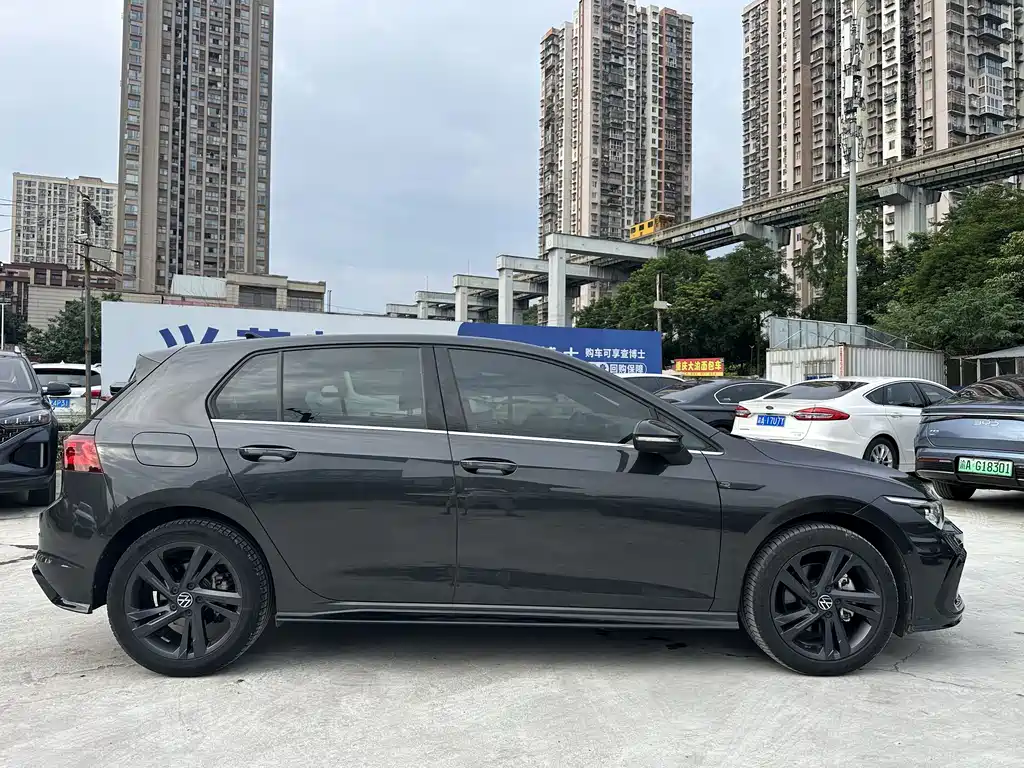 Volkswagen Golf 2022