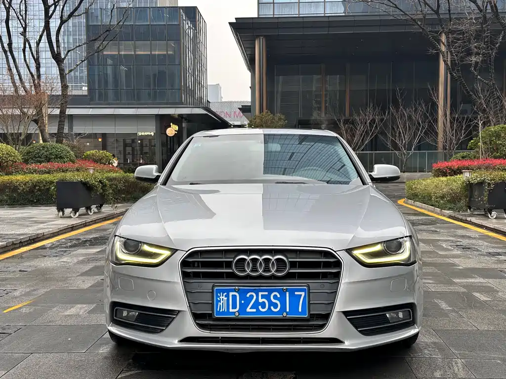 Audi A4L 2015 — фото 2